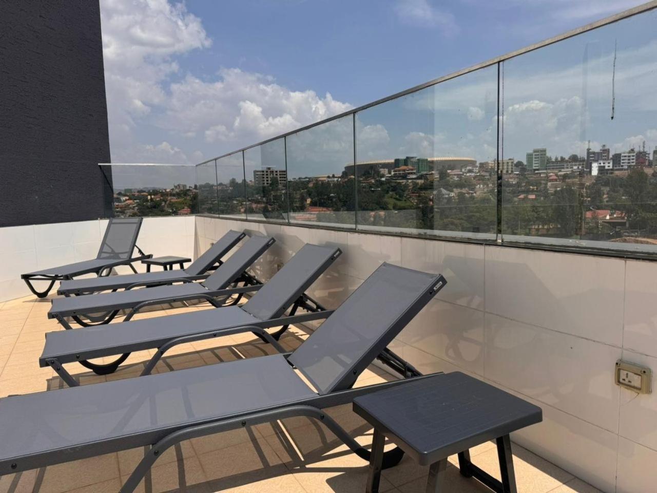 Cascadia Apartments קיגאלי מראה חיצוני תמונה