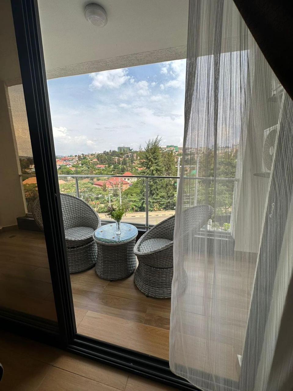 Cascadia Apartments קיגאלי מראה חיצוני תמונה